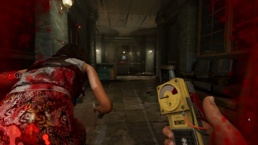 The player is sneaking down a hallway with another player of a Courthouse, holding a motion sensor